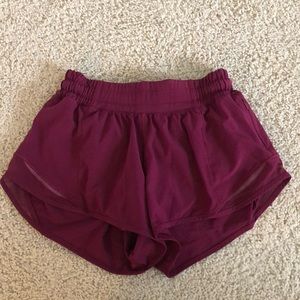 Lululemon Hotty Hot II shorts